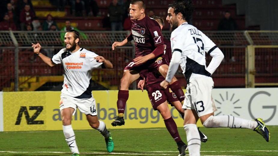 La curva non gradisce la rimonta subìta