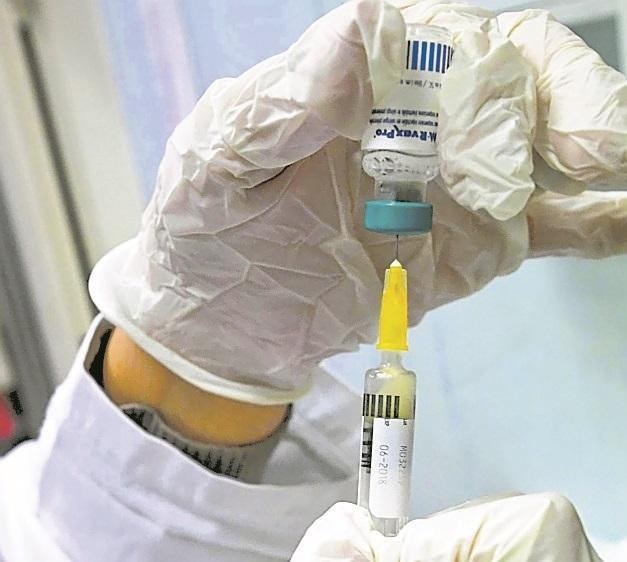 Caso vaccini, irregolari meno di 10 bimbi su 750 