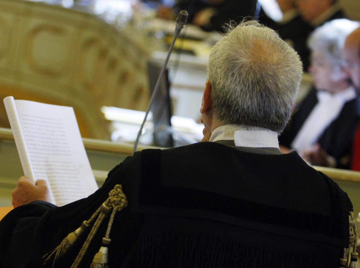 Gli avvocati analizzano l’informazione 