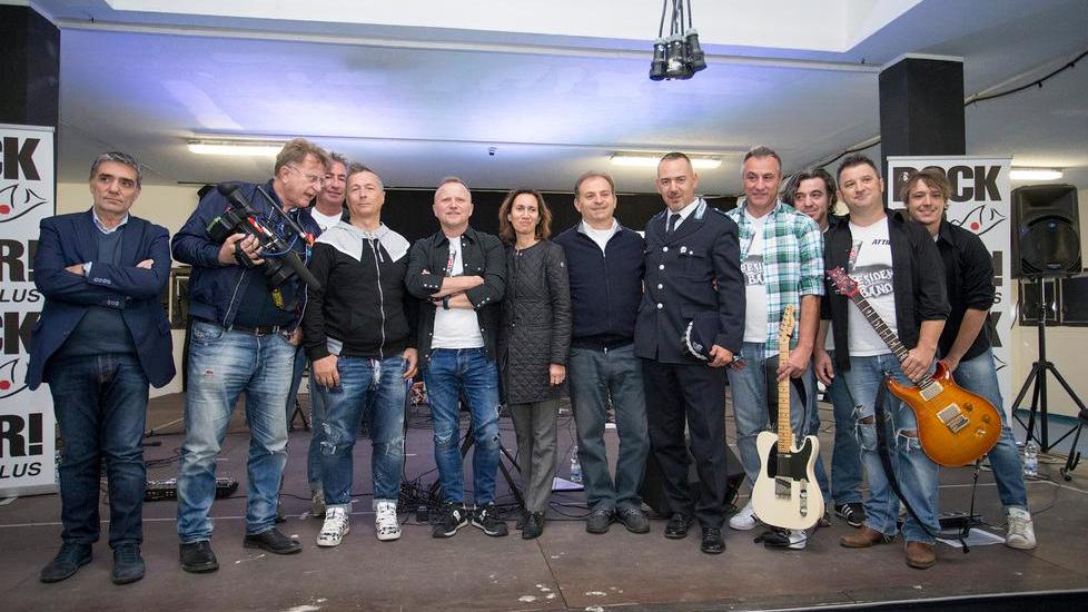 Modena: un viaggio nel carcere con Rock No War, dove la musica è vita