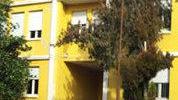 Coltello alla gola davanti alle medie di Massa
