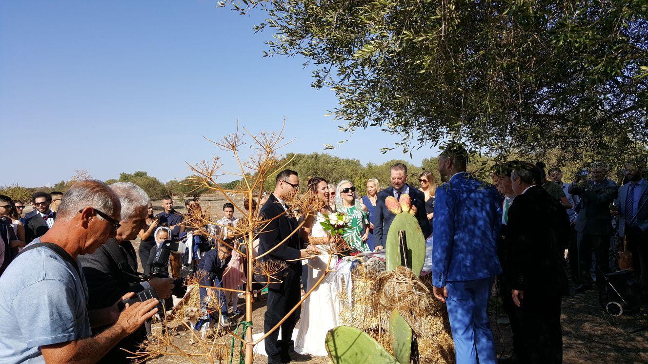 Francesco e Rebecca all'altare