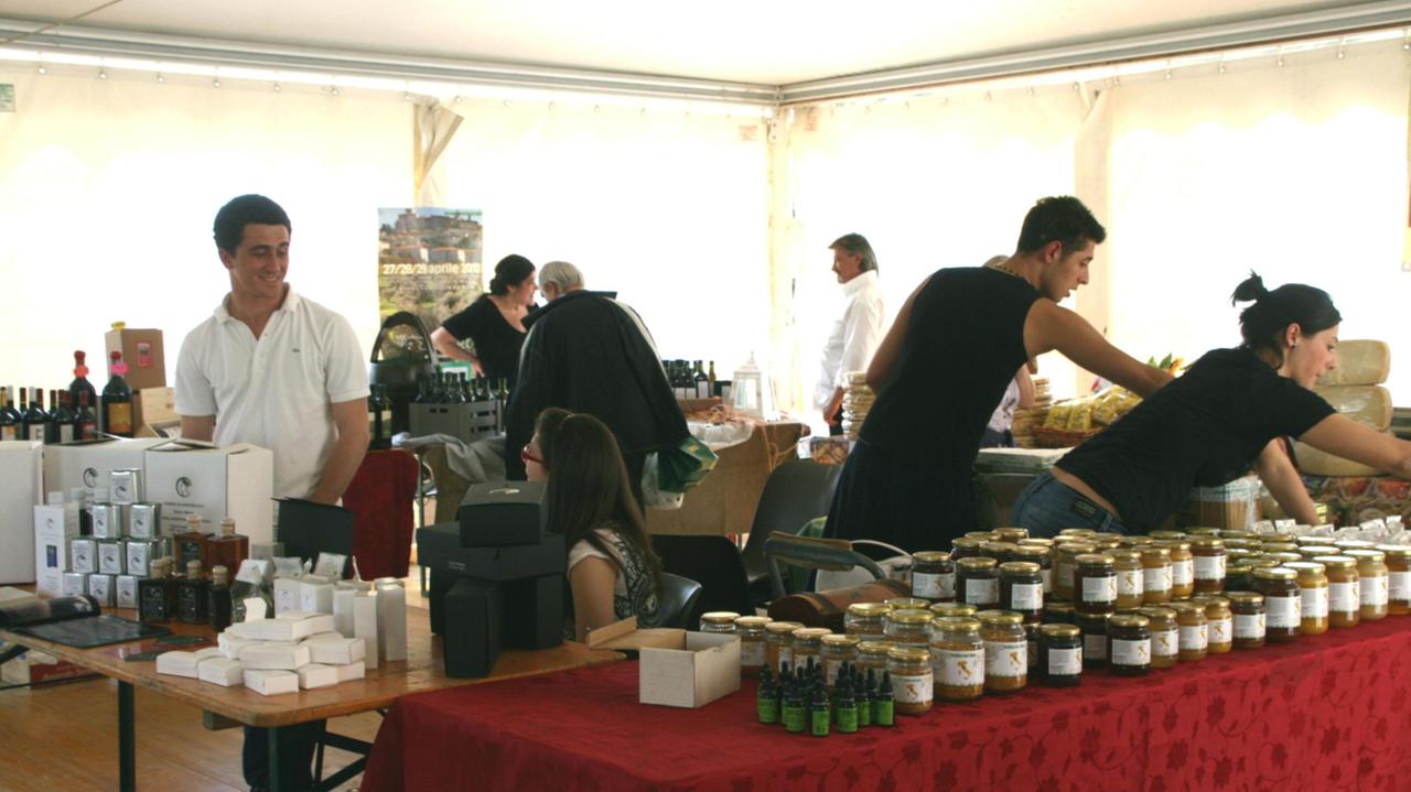 Stand di una passata edizione di Verde Oro