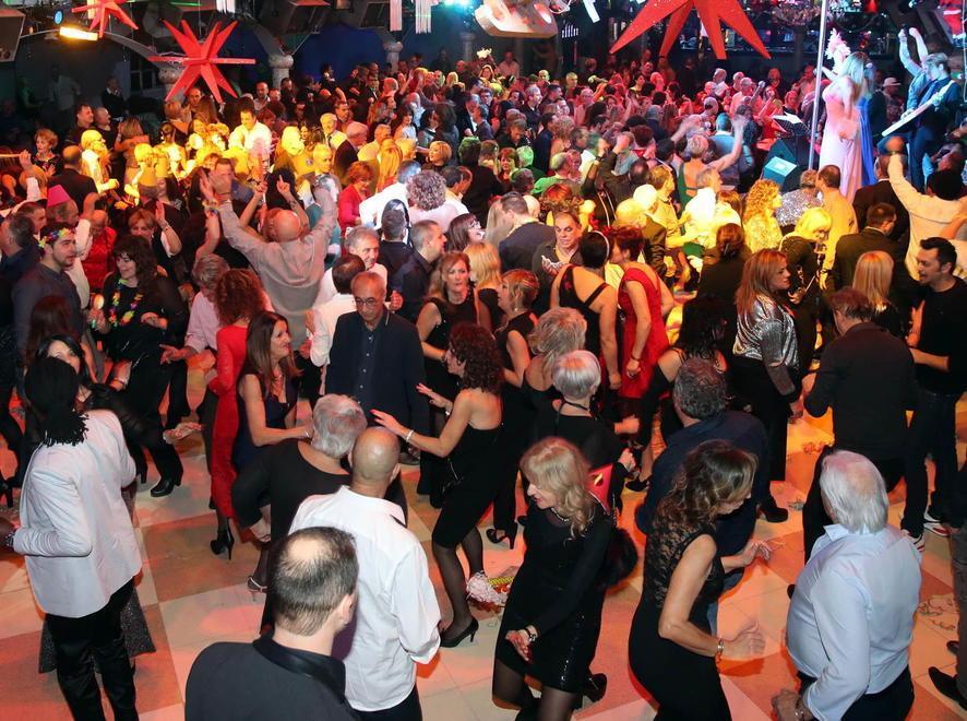 Festa di capodanno alla discoteca Don Carlos (foto Gori)