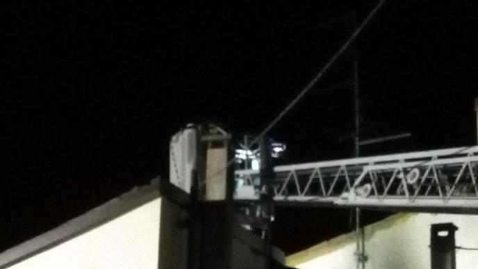 Casa colonica a fuoco la famiglia ancora sfollata