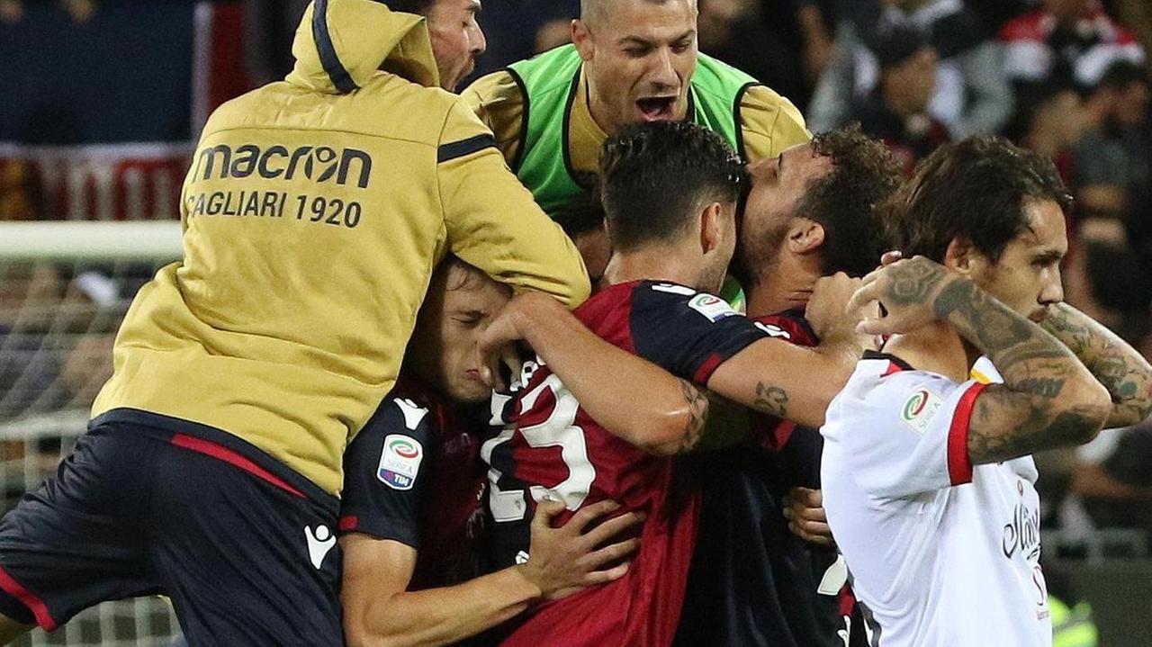 Pavoletti fa godere il Cagliari