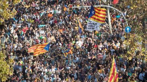 La Catalogna vota sì all'indipendenza