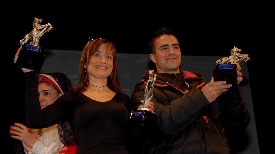Antonio Giandolfi durante una premiazione insieme a Valentina Uda