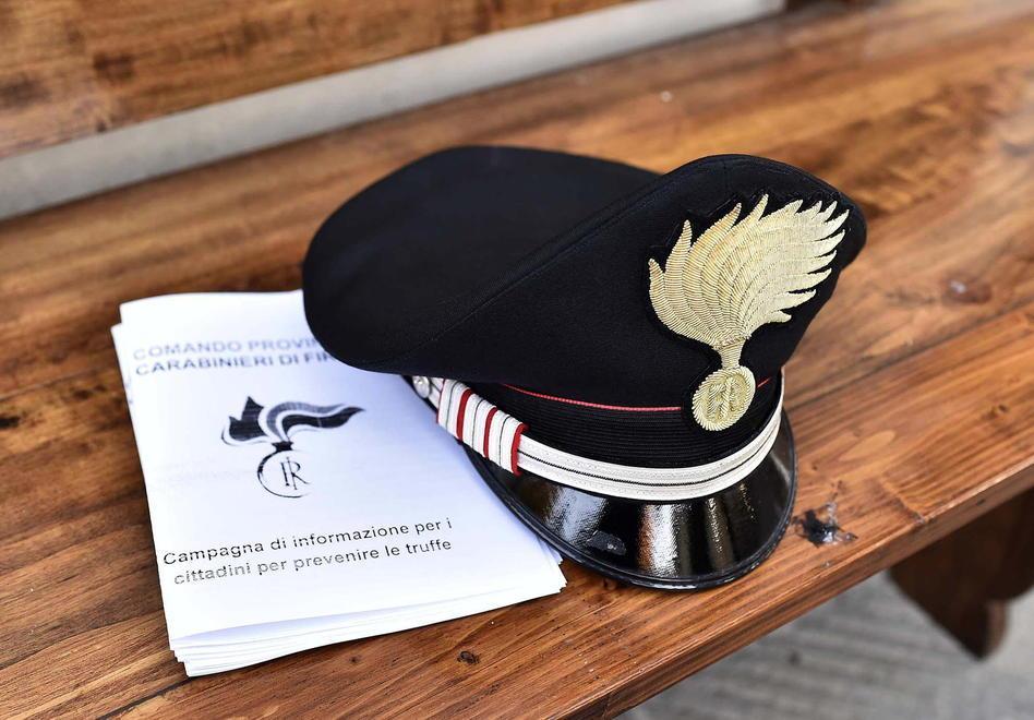 I carabinieri di Torre del Lago spiegano come evitare raggiri