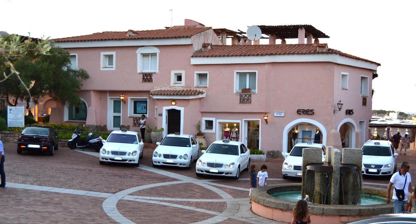 Estorsione in Costa Smeralda il pm: assolvete i portieri d’hotel 