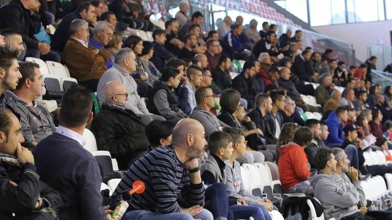 Calcio a 5: Il derby di B fa il pieno, il cassiere del Kaos invece piange miseria