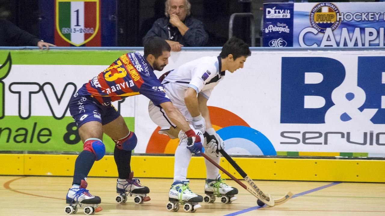 Un momento della partita tra Forte dei Marmi e Tissino (foto Gabriele Baldi)