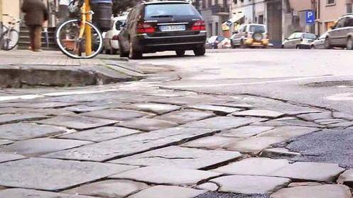 Verrà rifatto il lastricato in 7 strade