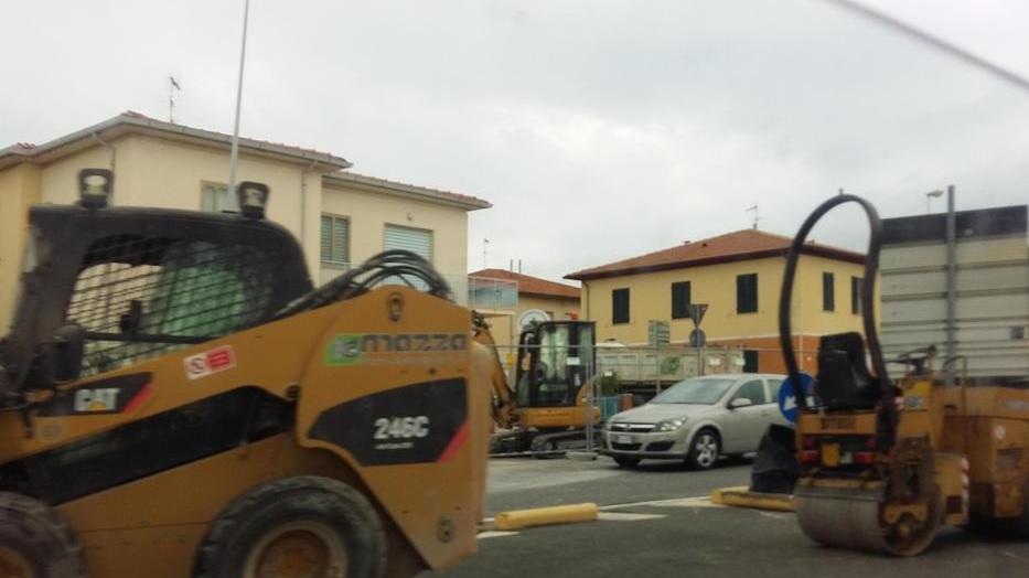 Cantiere in via Pellico, disagi per gli automobilisti