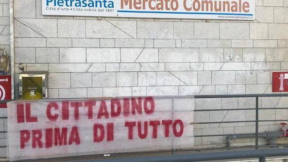 La protesta di “Mangi chi ha fame”