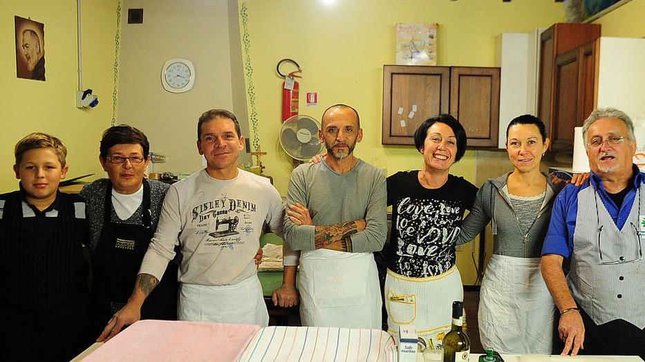 La festa di Casari tra briscola e cucina