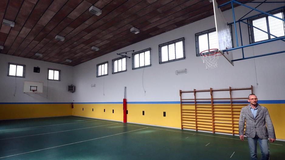 Scuola, in dono la sala auditorium