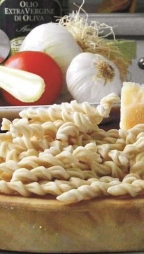 Andarinos, gioielli di pasta made in Usini