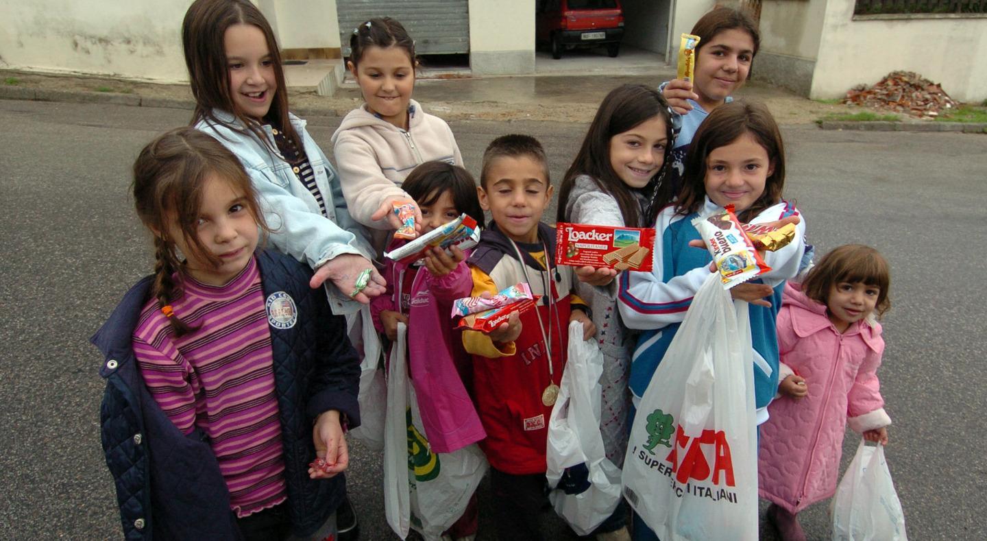 Usanze antiche che coinvolgono bambini e adulti