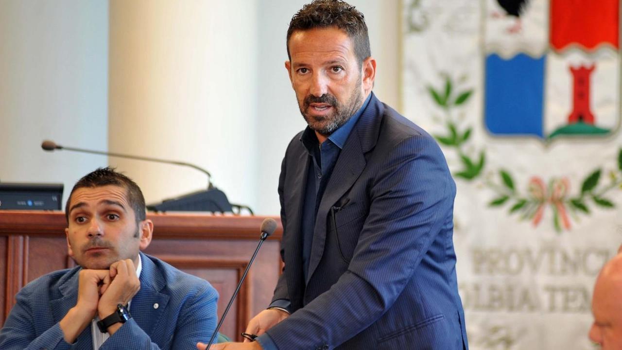 Fasolino: «Abbanoa smantella gli uffici»