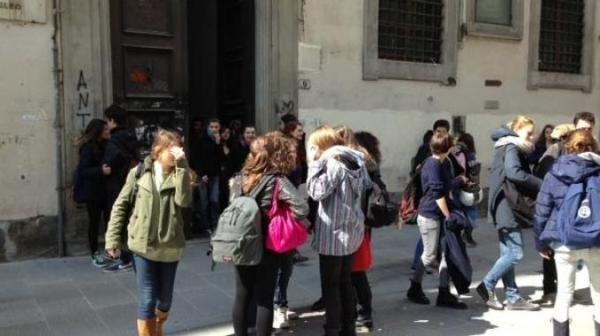 «Scuola, genitori all’uscita? A Modena decidono i singoli istituti» 