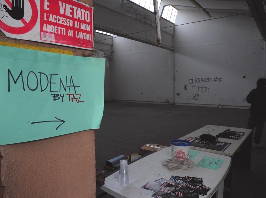 Modena Est, ex Gb occupata per 48 ore «Basta spazi abbandonati» 