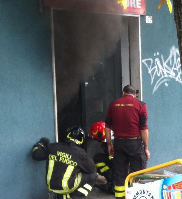 Principio d’incendio alla Ciclofficina in Buon Pastore