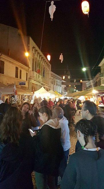 Tra giochi e selfie la paura fa novanta a Comacchio