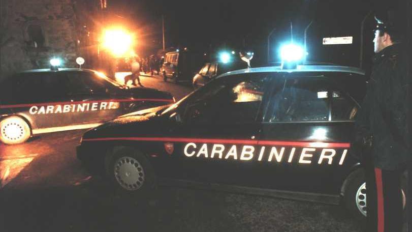 Arrestato dai carabinieri per maltrattamenti in famiglia