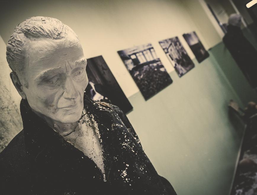 Con “I luoghi dell’abbandono” tra fotografia, ricerca e storia