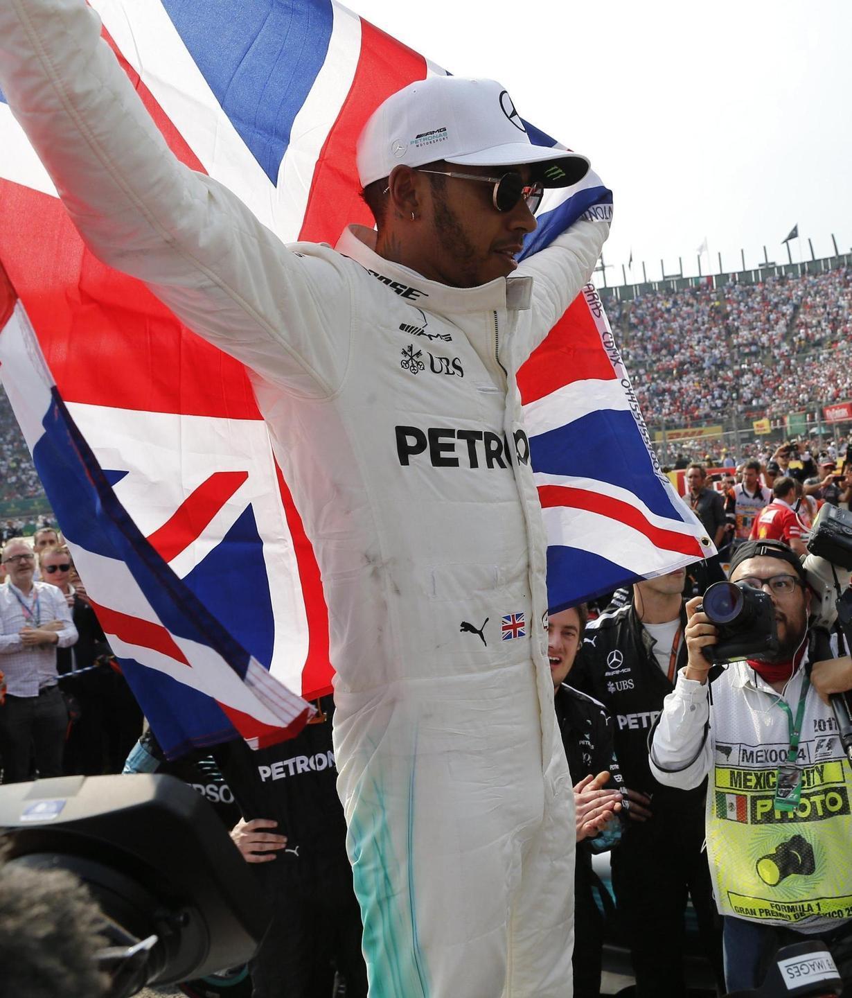 Hamilton, il poker mondiale è servito 