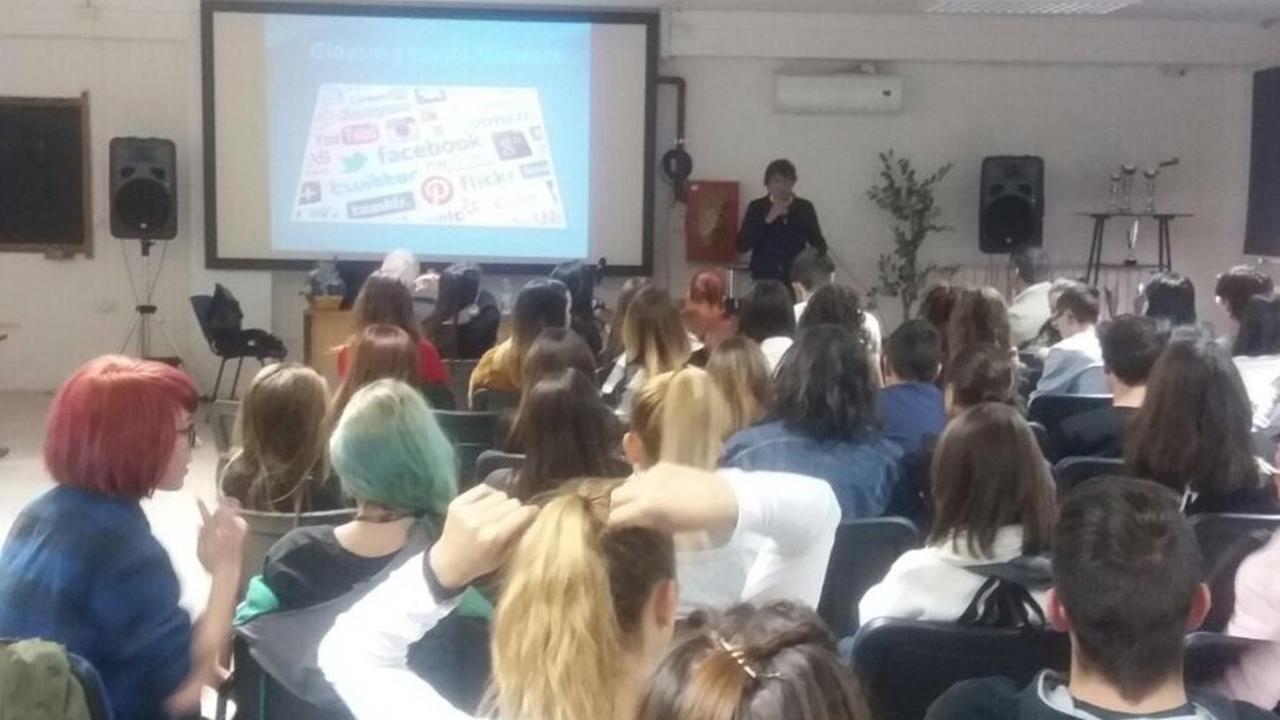Depressione: prevenirla a scuola