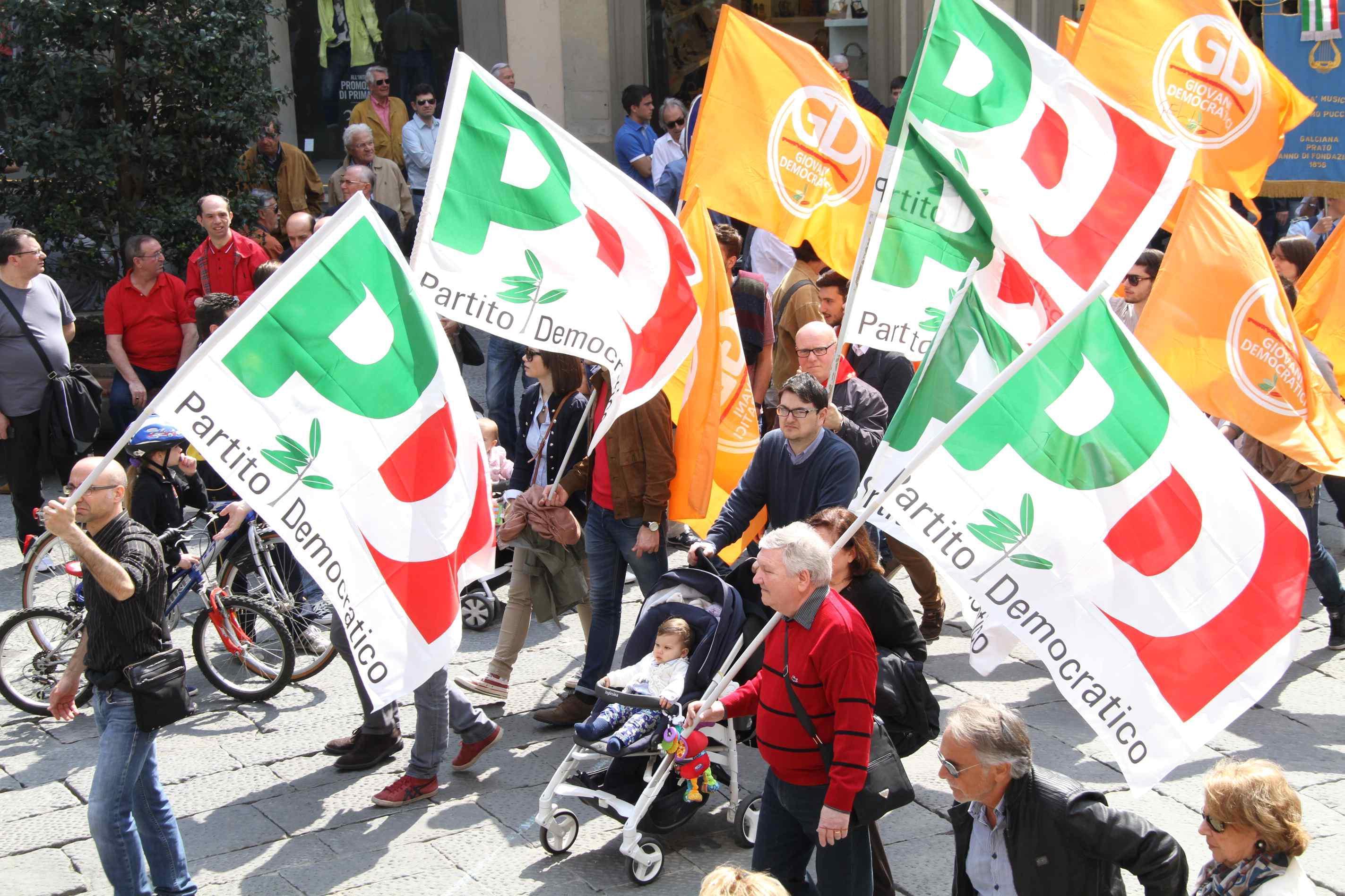 Una manifestazione del Pd a Prato