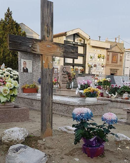 La loro tomba è stata dimenticata Ora si mobilita tutta Lido Estensi 