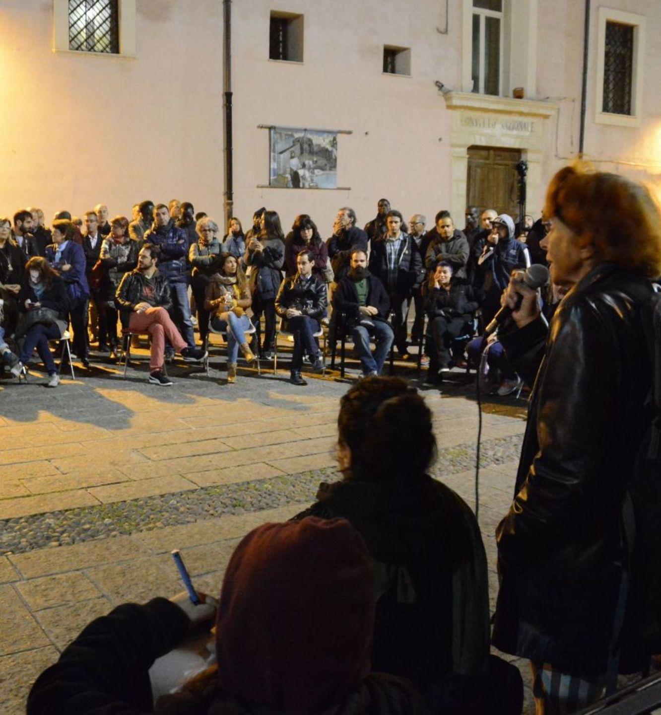 L’integrazione dai social scende in piazza 