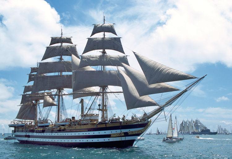 La nave "Amerigo Vespucci"