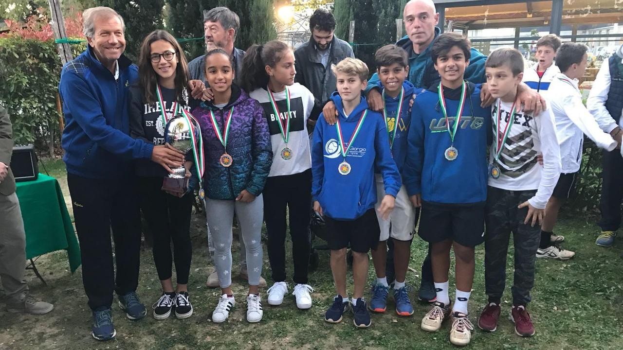 La formazione delle Marche vincitrice del trofeo Francesca Morini