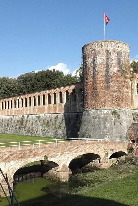 Arrivate dodici offerte per completare il restauro delle mura 