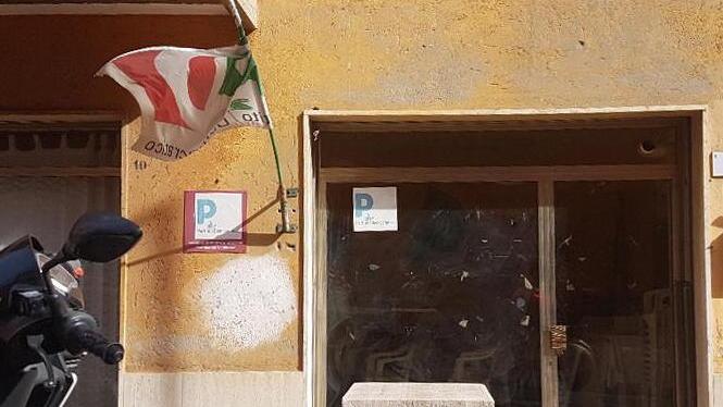 Caos tessere Pd, Firenze lascia tutti in attesa