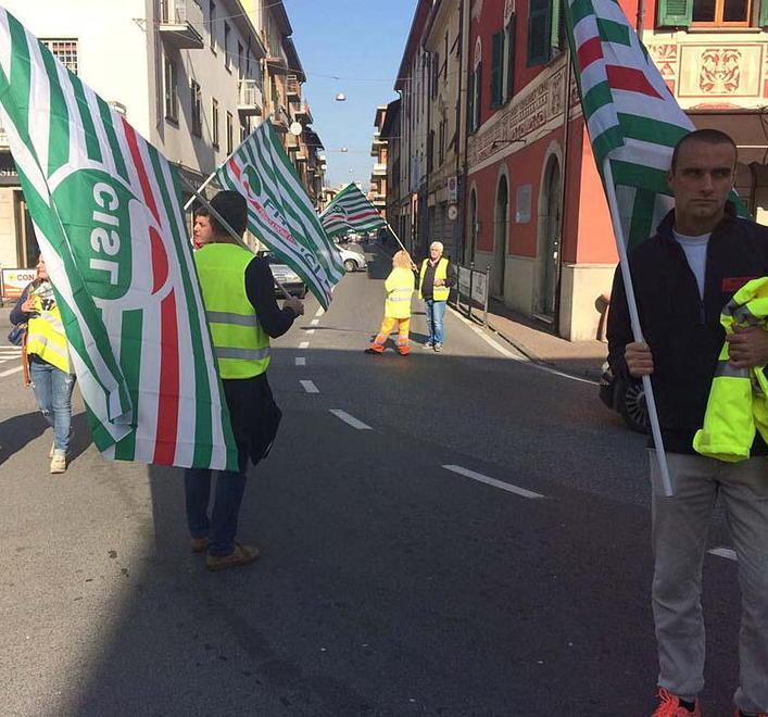 Lorenzetti in visita ai lavoratori della Costa