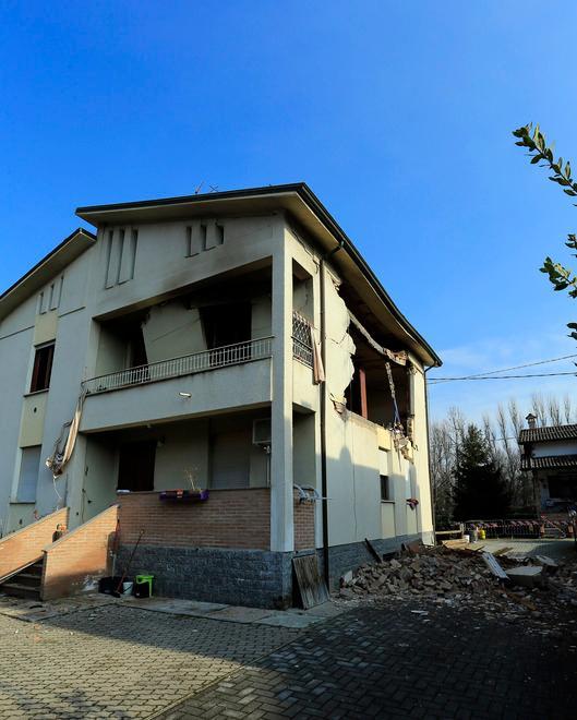 Morti per la bombola esplosa in casa: due rinvii a giudizio