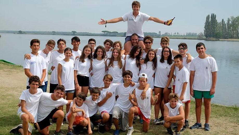 Allievi del Centro nautico sulla Amerigo Vespucci