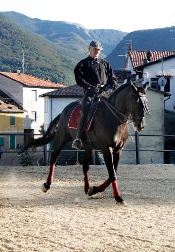 Giovanni Lindo Ferretti porta il suo Teatro Barbarico alla Reggia di Rivalta 