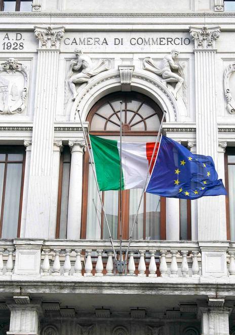 Le aziende emiliane continuano a calare 