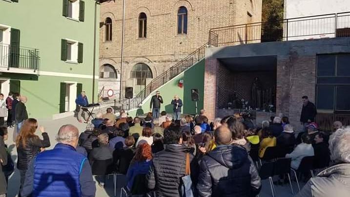Inaugurata a Felina la piazzetta intitolata al benefattore Boni