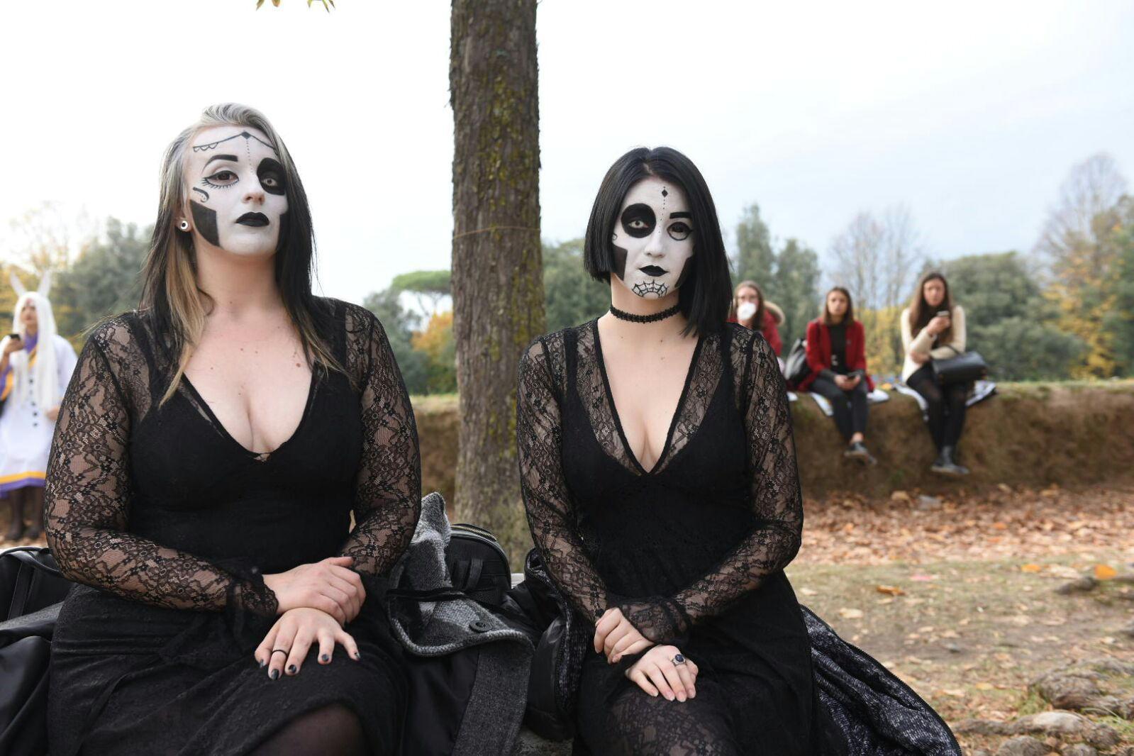Due cosplayer a Lucca Comics
