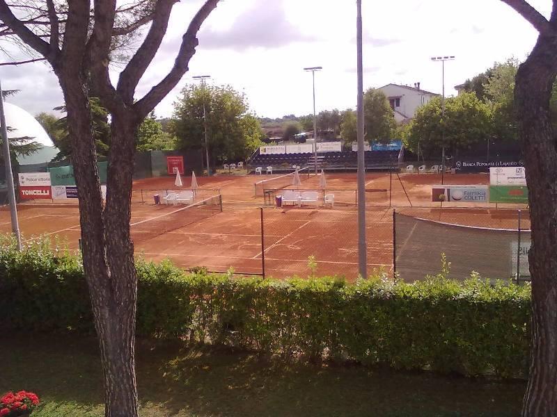 Una veduta dei campi del Circolo tennis Pontedera