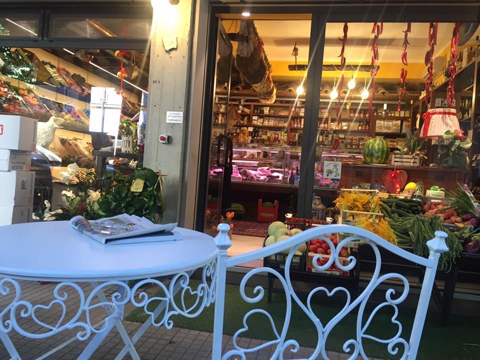 Il nuovo negozio di Primizie di Fossacchia in via Martini
