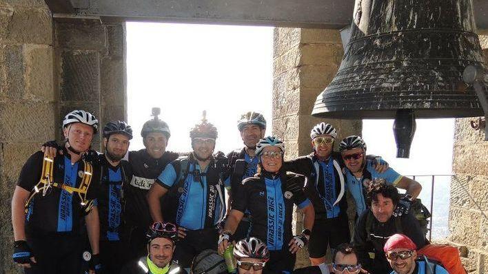 Festa e premiazione per la squadra di Jurassic Bike