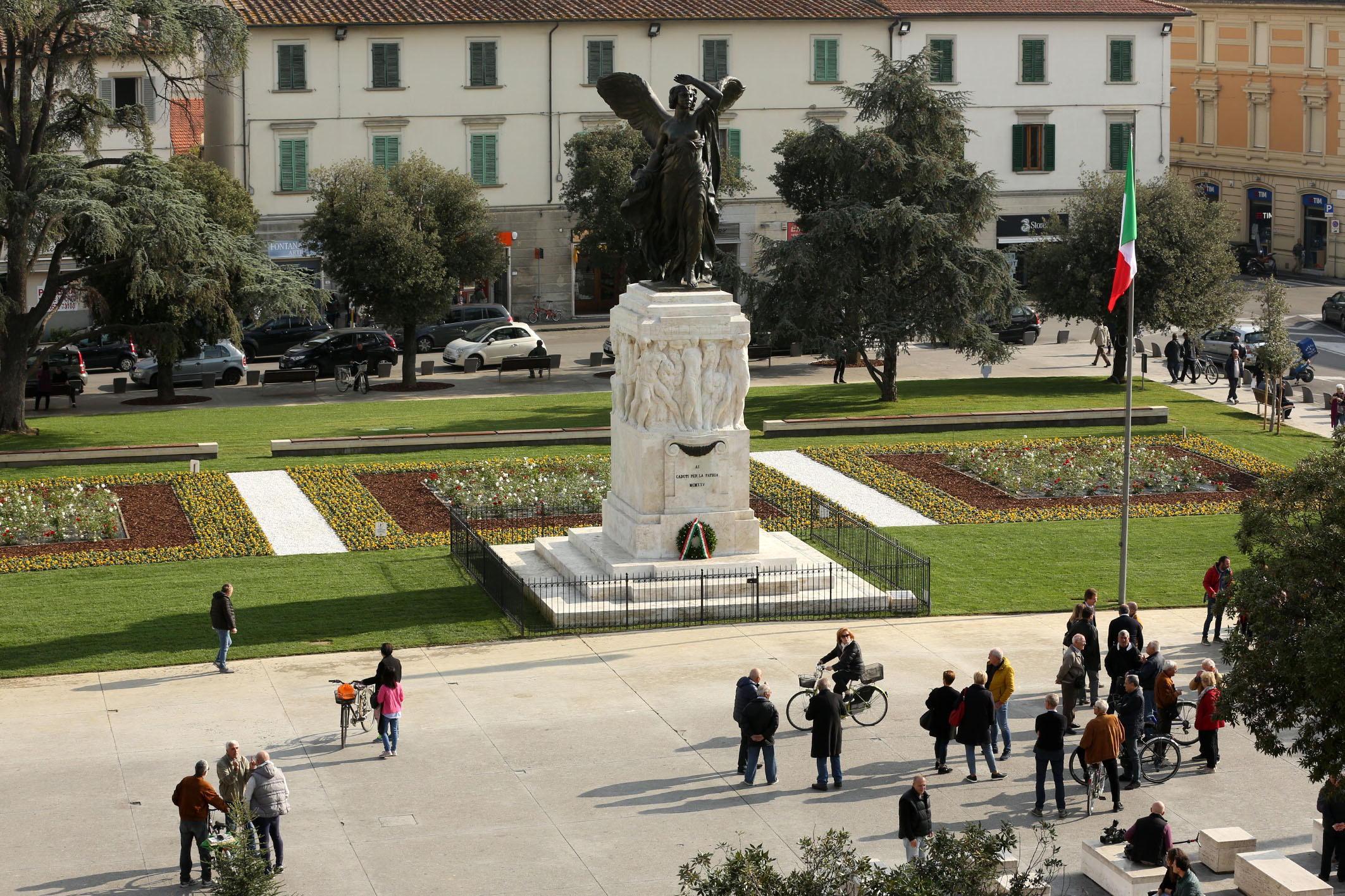 La nuova piazza della Vittoria a Empoli (Foto Agenzia Carlo Sestini)